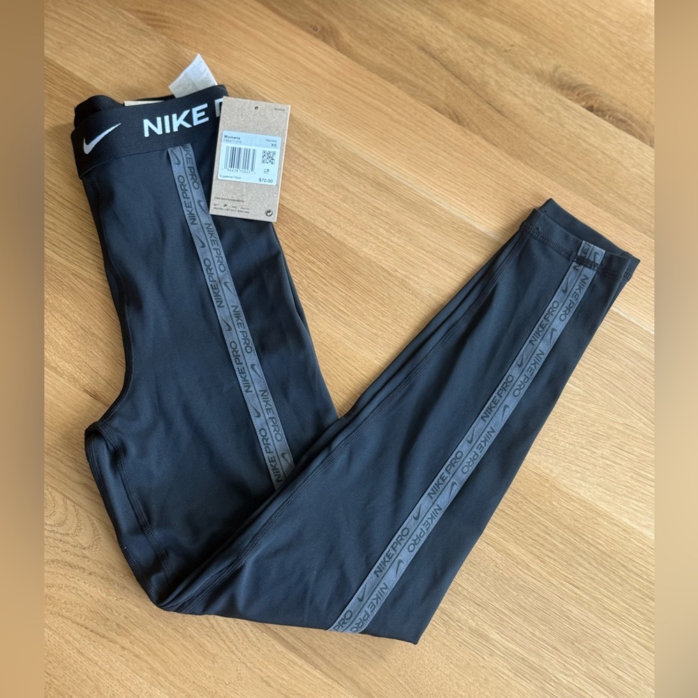 Nike Pro Women’s Black Leggings